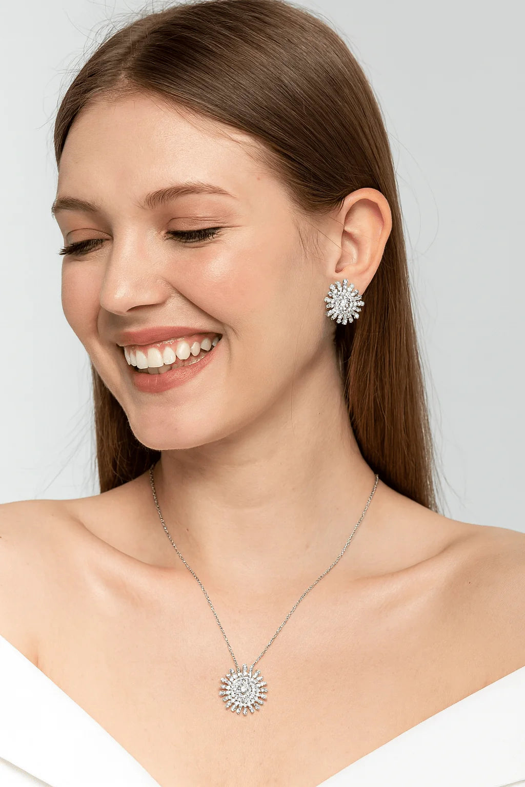 Sunburst Radiant Necklace Set